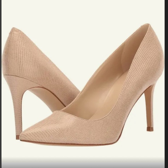 Mark Fisher NWOT Pointed Toe Nude Snake Skin 3.5 Inch Stiletto Heels Size 8.5. - Picture 1 of 11